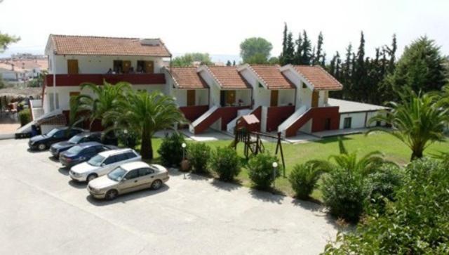Hotel Idea Fourka Bagian luar foto