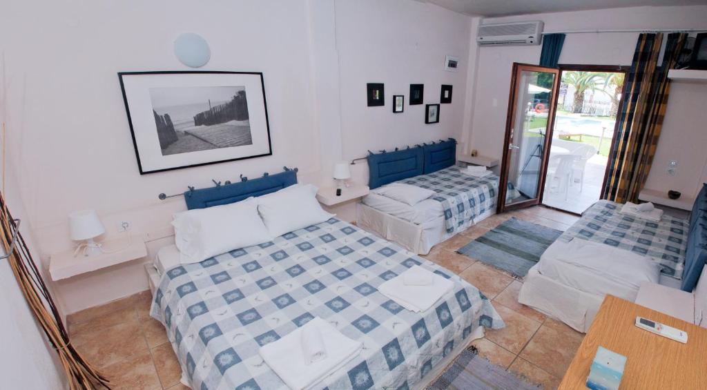 Hotel Idea Fourka Ruang foto