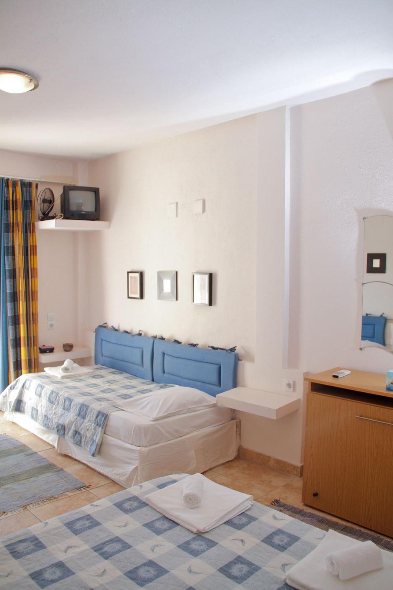 Hotel Idea Fourka Bagian luar foto
