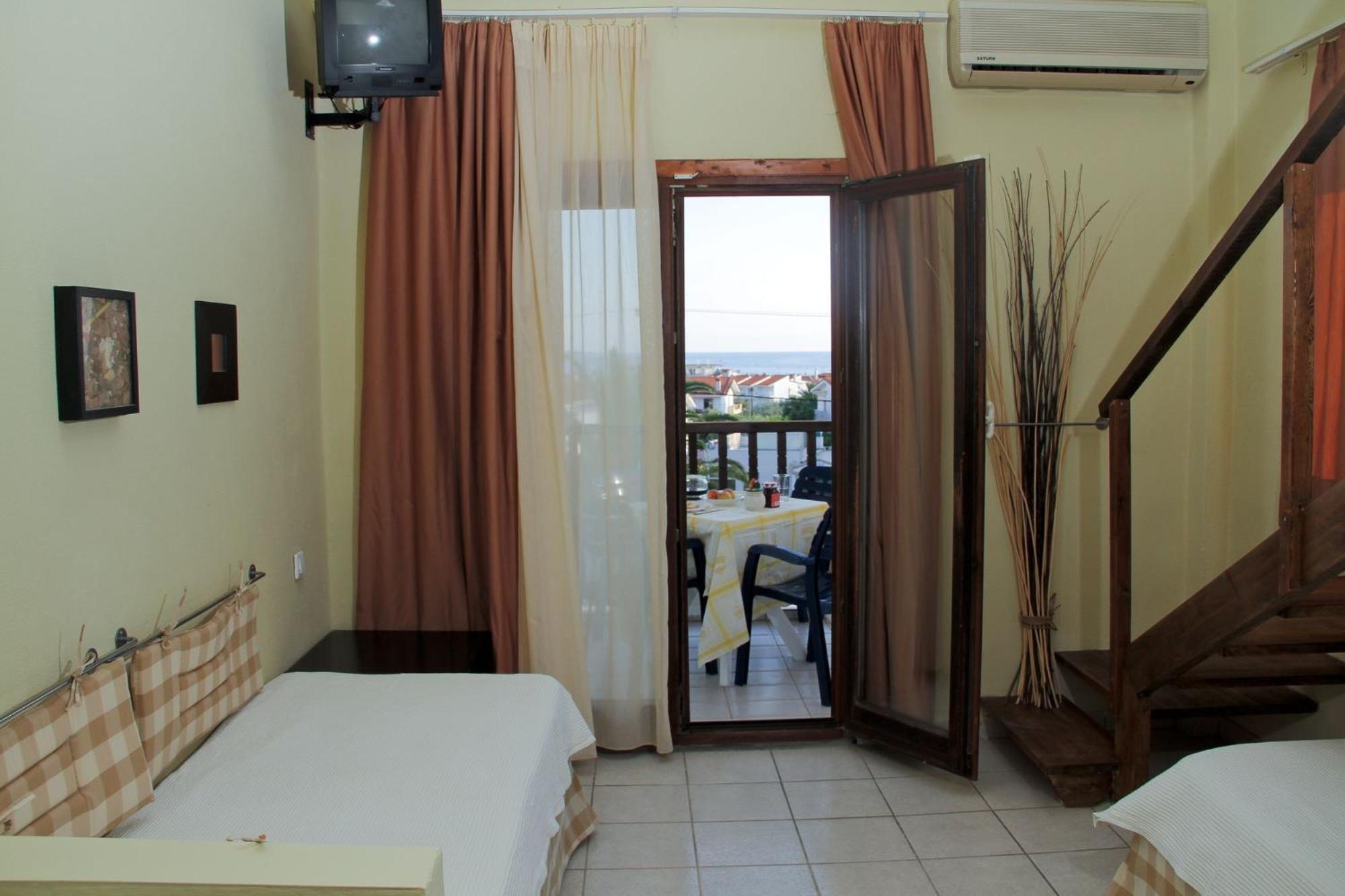 Hotel Idea Fourka Bagian luar foto